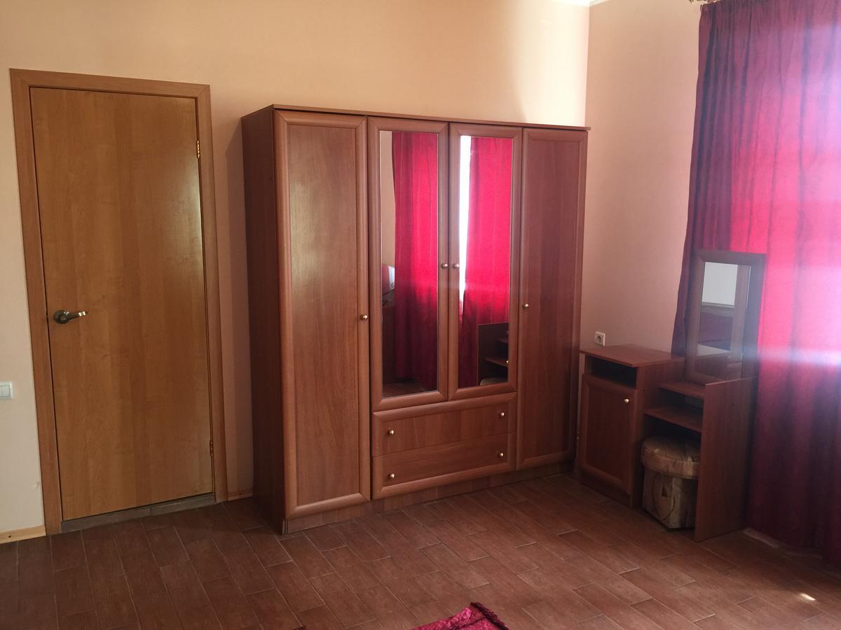 Seven Stars Motel Sumy Exterior photo
